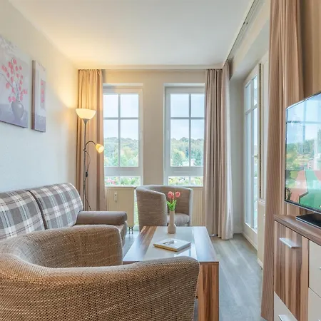 Complex In Near Daire Sellin (Rugen)